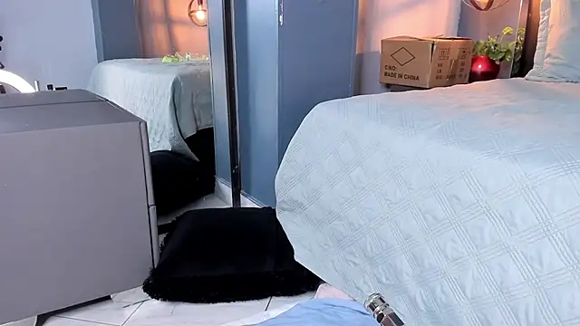 Melissa 23  online show from 30, 11, 2025