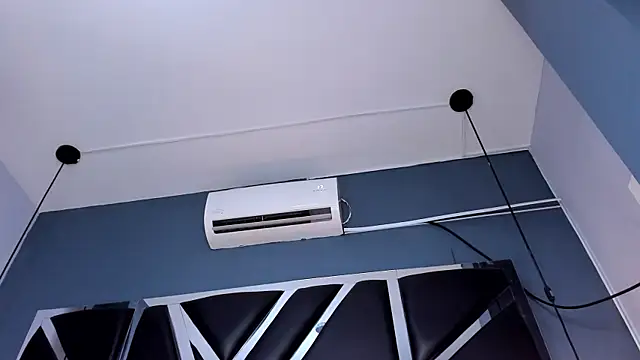 Melissa 23  online show from 14, 12, 2025