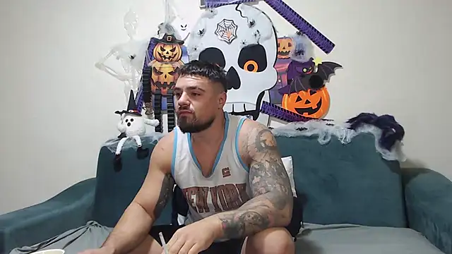 Tiberius hunk online show from 28, 10, 2025