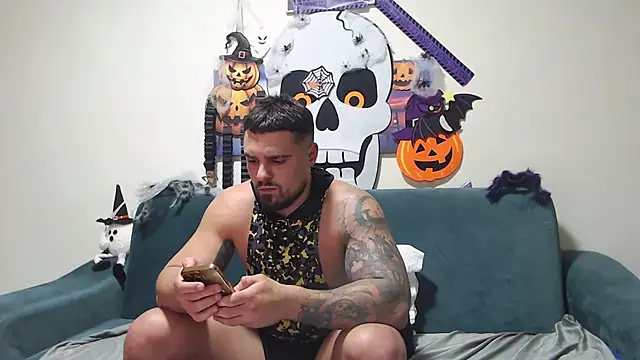 Tiberius hunk online show from 7, 11, 2025