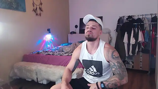 Tiberius hunk online show from 2, 2, 2026