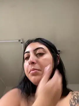 Snapshot of mayteziinhaa chatting on 29, 9, 2025 mayteziinhaa online show from 29, 9, 2025