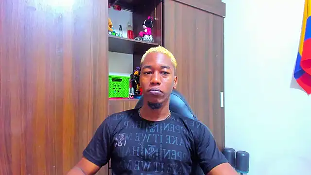 Snapshot of Dreamastercum_ chatting on 4, 6, 2026 Dreamastercum online show from 4, 6, 2026