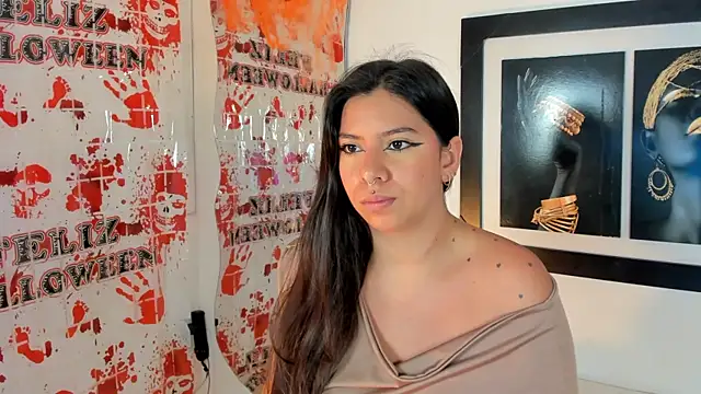 emilyy cooperr online show from 4, 11, 2025