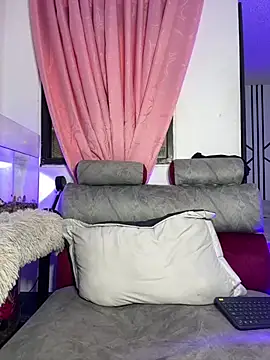 CRAZY-BOY99 online show from 18, 2, 2026