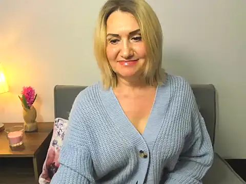 Snapshot of IsabellaSexyMilf chatting on 21, 3, 2025 IsabellaSexyMilf online show from 21, 3, 2025