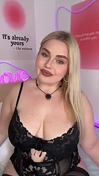 Snapshot of April_Vancee chatting on 9, 5, 2026 April Vancee online show from 9, 5, 2026