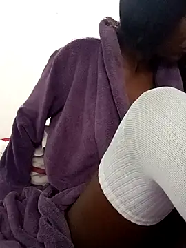 Missvixen81 online show from 31, 10, 2025