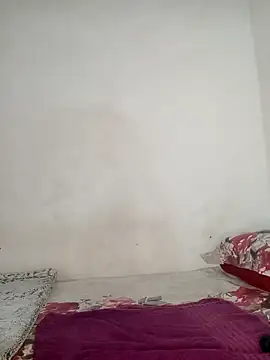 Missvixen81 online show from 21, 11, 2025