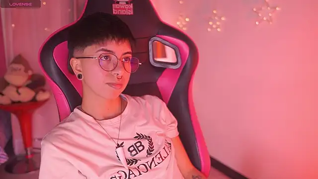 tommy blue online show from 31, 3, 2026