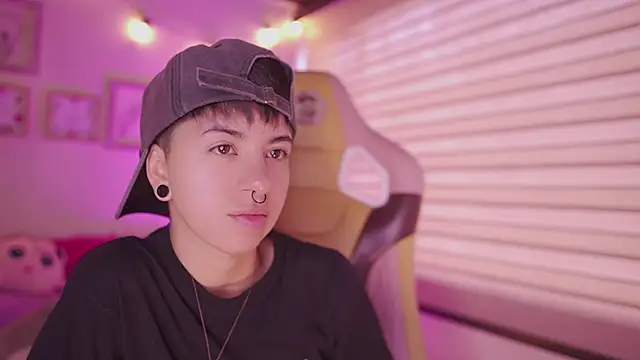 tommy blue online show from 8, 4, 2026