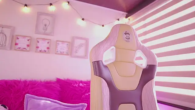 tommy blue online show from 12, 4, 2026