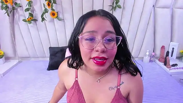 Snapshot of _Violeta_18 chatting on 27, 9, 2025 Violeta 18 online show from 27, 9, 2025