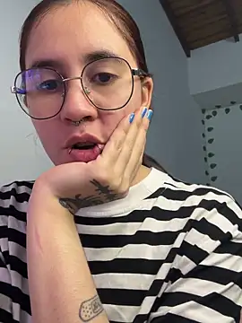 Camil Lee online show from 7, 3, 2025