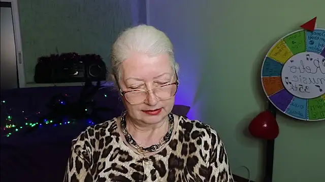 Maya Mayflower online show from 4, 3, 2025