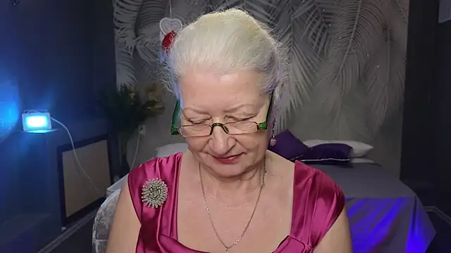 Maya Mayflower online show from 17, 3, 2025