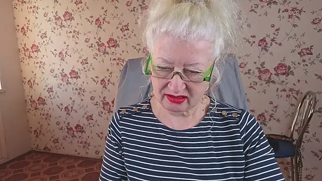 Maya Mayflower online show from 17, 10, 2025