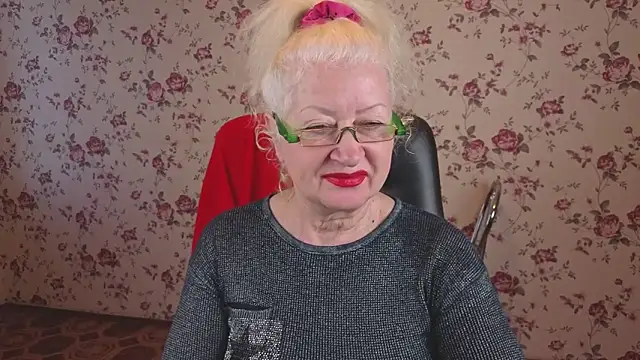 Maya Mayflower online show from 27, 10, 2025