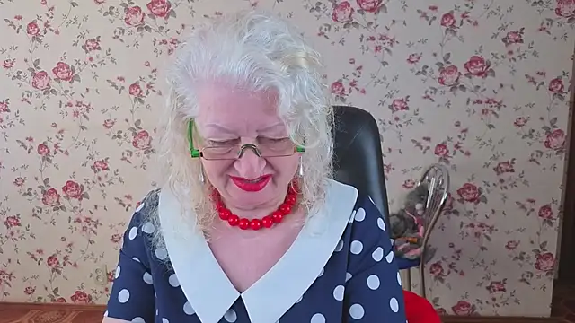 Snapshot of Maya_Mayflower chatting on 18, 4, 2026 Maya Mayflower online show from 18, 4, 2026