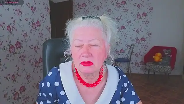 Snapshot of Maya_Mayflower chatting on 2, 6, 2026 Maya Mayflower online show from 2, 6, 2026