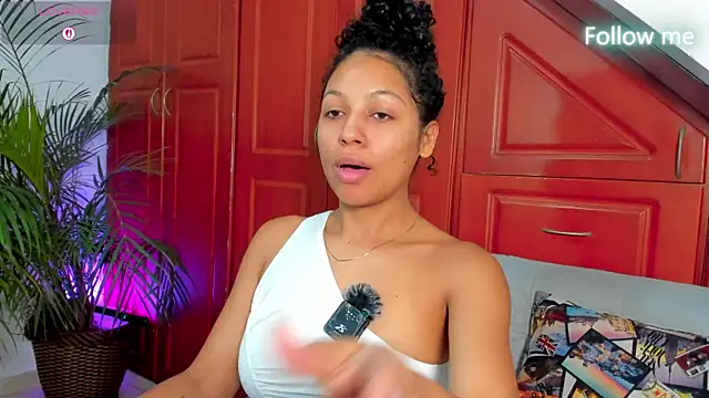 Snapshot of Sasha_rd chatting on 25, 5, 2026 Sasha rd online show from 25, 5, 2026