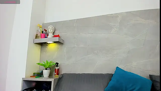 Liz ortega30 online show from 16, 12, 2025