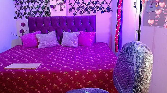 Anny  cute online show from 13, 2, 2026