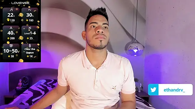 Snapshot of ETHAN_DRAVEN chatting on 22, 10, 2025 ETHAN DRAVEN online show from 22, 10, 2025