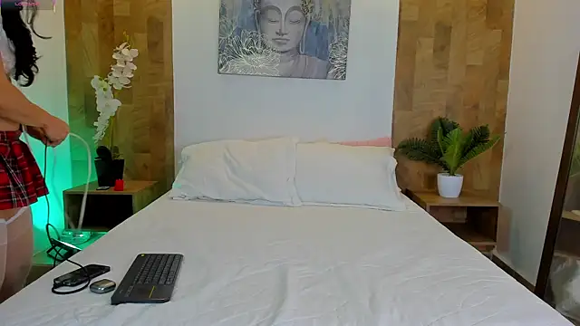 isabella winkler online show from 3, 12, 2025