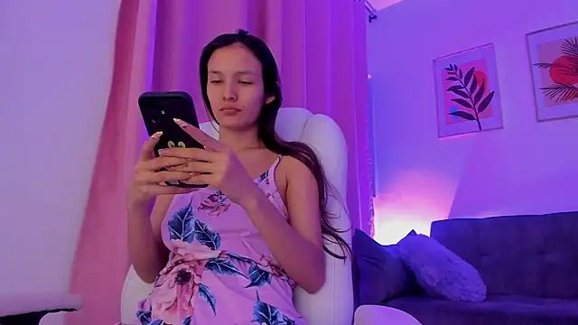 Snapshot of gaaby_foxx chatting on 26, 11, 2025 gaaby foxx online show from 26, 11, 2025