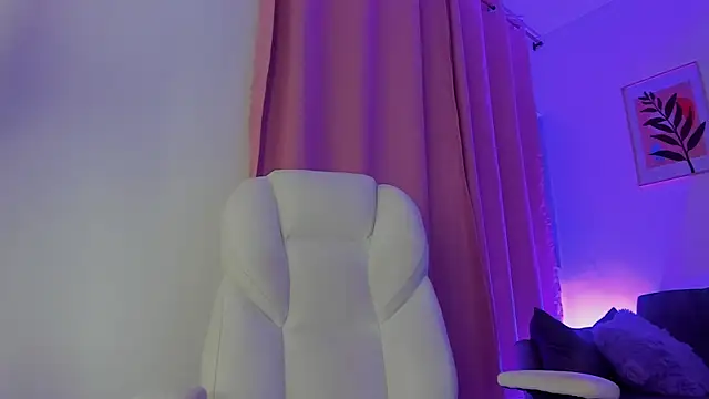 Snapshot of gaaby_foxx chatting on 27, 11, 2025 gaaby foxx online show from 27, 11, 2025