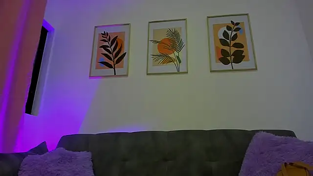 Snapshot of gaaby_foxx chatting on 2, 12, 2025 gaaby foxx online show from 2, 12, 2025