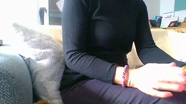 Valentinette online show from 17, 11, 2025