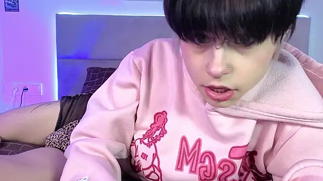 Alex Vallley online show from 6, 3, 2026