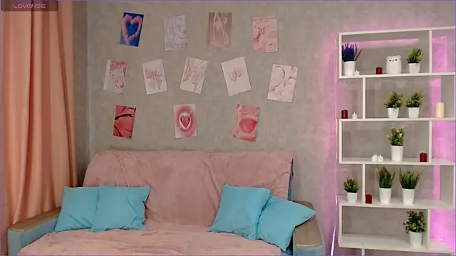 Snapshot of Cassie_Scott chatting on 17, 3, 2025 Cassie Scott online show from 17, 3, 2025