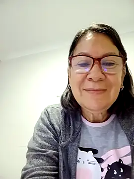 Snapshot of victoria_wayne chatting on 17, 4, 2026 victoria wayne online show from 17, 4, 2026