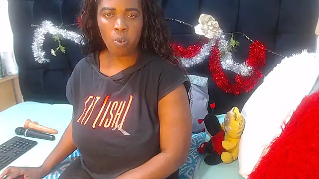 Snapshot of TaurusClitCake chatting on 9, 11, 2025 TaurusClitCake online show from 9, 11, 2025