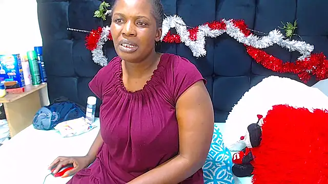 Snapshot of TaurusClitCake chatting on 26, 11, 2025 TaurusClitCake online show from 26, 11, 2025