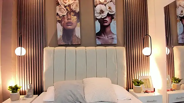 GiannaColling1 online show from 30, 10, 2025