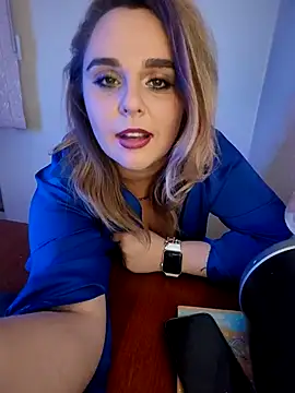 Juicy PeachLux online show from 16, 3, 2025