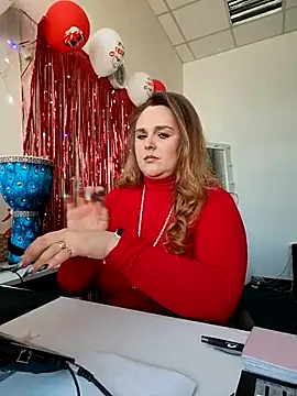 Juicy PeachLux online show from 13, 3, 2026