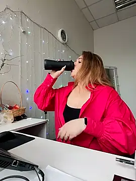 Juicy PeachLux online show from 10, 5, 2026