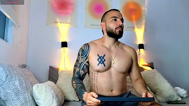 Isaac Carter online show from 6, 3, 2025