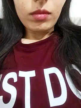 saraaxx1 online show from 24, 11, 2025