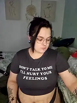 Saucy-Serenity online show from 6, 1, 2026