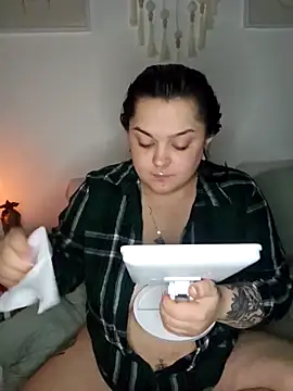 Saucy-Serenity online show from 6, 2, 2026