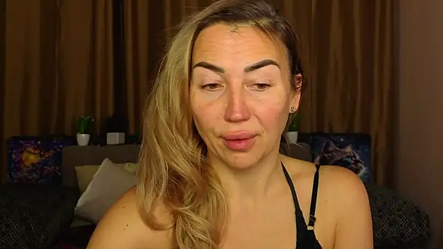 Snapshot of Kiss_julli88I chatting on 18, 1, 2026 Kiss julli88I online show from 18, 1, 2026