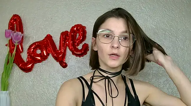 Snapshot of luna_Gharming chatting on 12, 3, 2025 luna Gharming online show from 12, 3, 2025