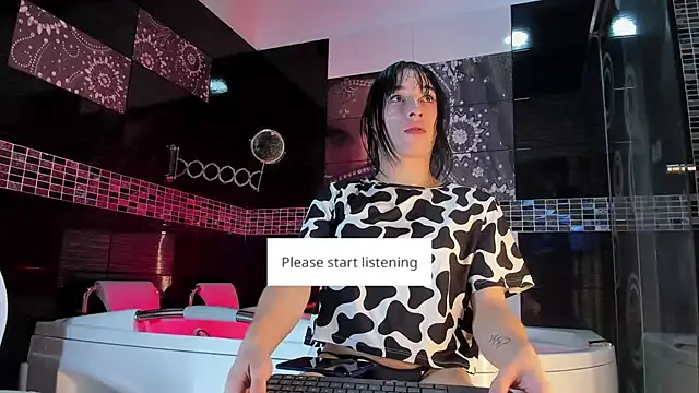 Small Hot19 online show from 23, 10, 2025