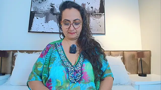Snapshot of AlessandraLeroy chatting on 10, 5, 2026 AlessandraLeroy online show from 10, 5, 2026